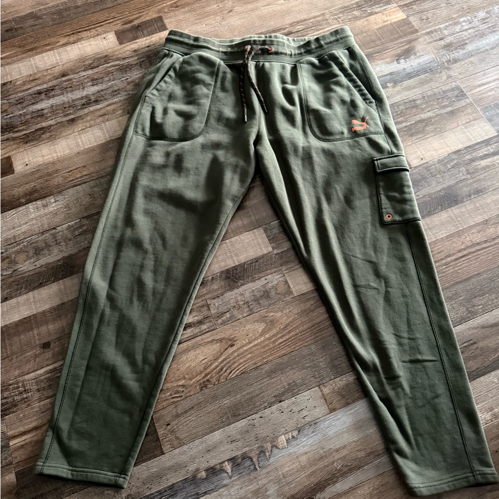 Puma Men's Cargo Pants in Olive